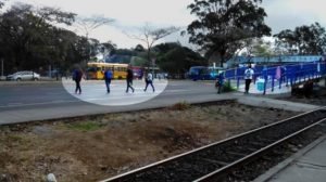 Por mes mueren en promedio 5 peatones por imprudencias en la carretera