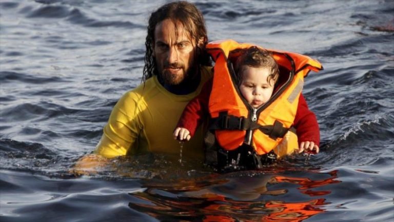 La marina alemana rescató a más de 10.000 personas en el Mediterráneo en 2015