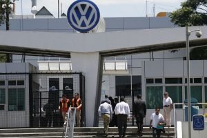 Volkswagen desplaza a Toyota como mayor automotriz del mundo