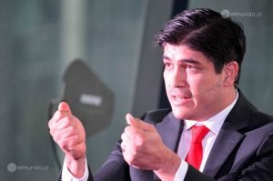 Carlos Alvarado plantea ocho propuestas para solventar falta de liquidez en el Gobierno