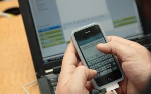 Expertos de la ONU piden investigar los casos de espionaje digital a periodistas y activistas mexicanos