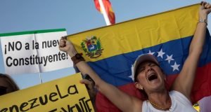 Maduro más aislado internacionalmente tras elección