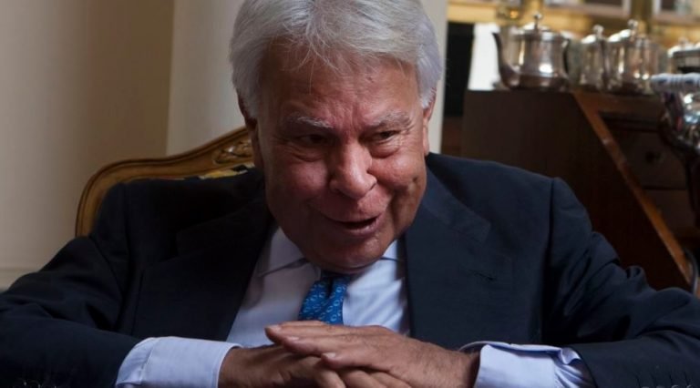 Felipe González se ofrece para mediar en Venezuela