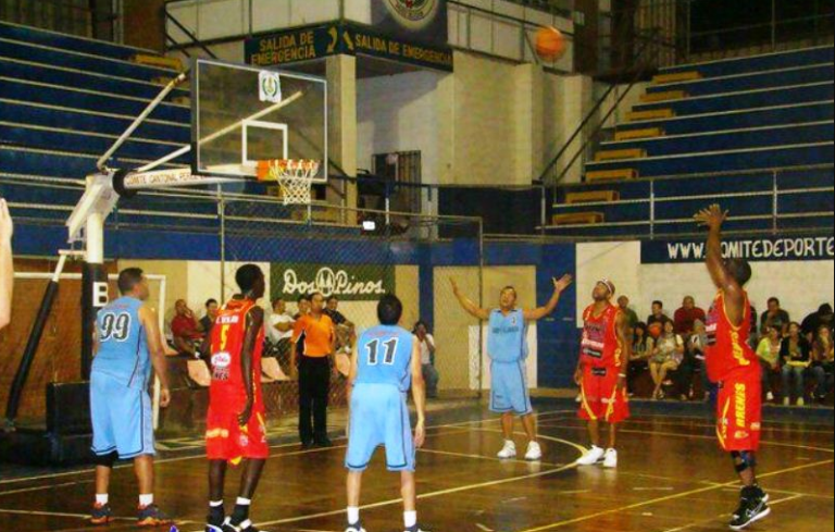 Equipo de Pérez Zeledón se retira del torneo de Baloncesto 2017