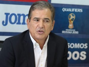Pinto aseguró que le gustaría volver a dirigir al fútbol colombiano