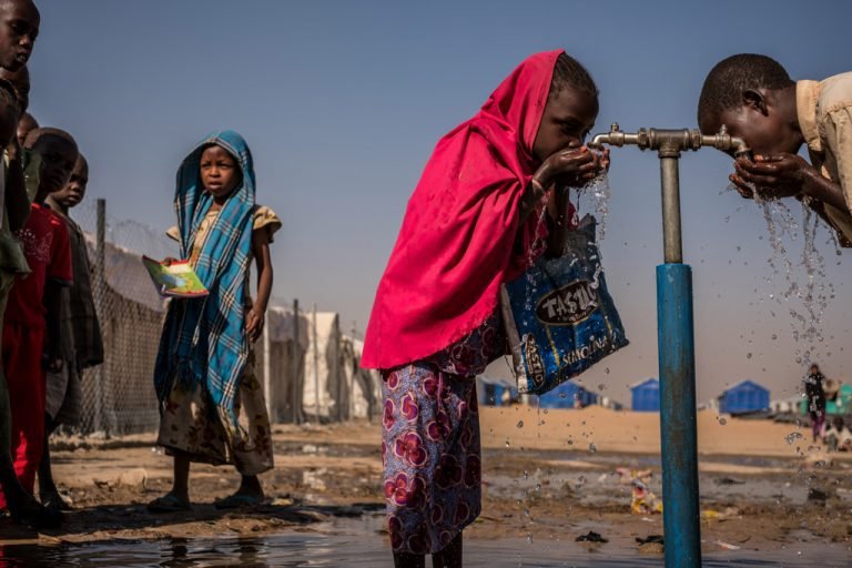 Más de 180 millones de personas no tienen acceso a agua potable en el mundo