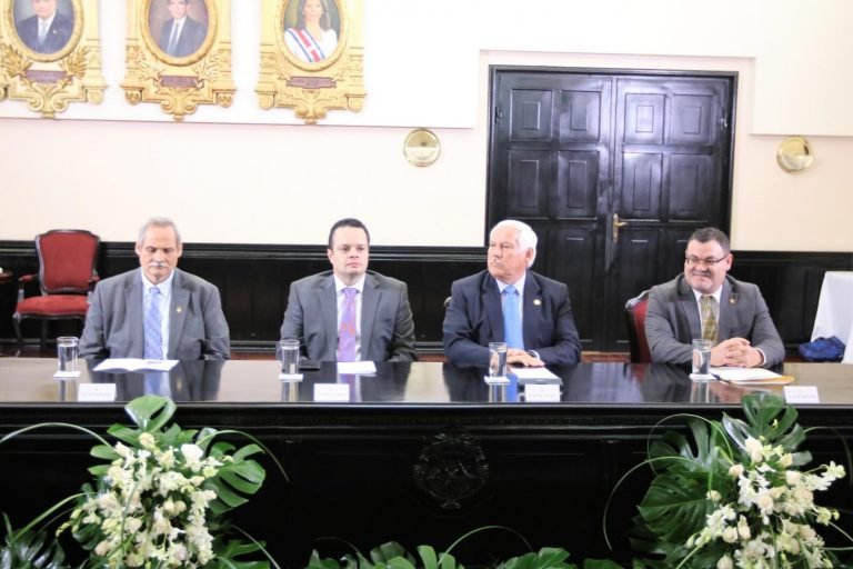 Asamblea Legislativa rinde homenaje al IICA por cumplir 75 años de trabajar en beneficio del agro