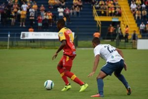 La violencia empaña al fútbol nacional