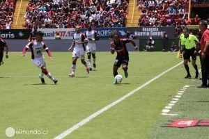 EN FOTOS: El primer clásico de la temporada dejó grandes imágenes