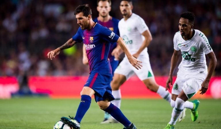 Barcelona golea al Chapecoense en el Joan Gamper