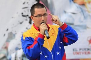 Canciller venezolano: “Gobierno de Costa Rica opta por arrodillarse ante políticas de Washington”