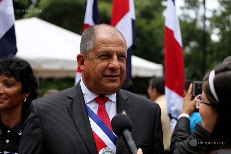 Solís: Agradezco profundamente al dictador de Nicaragua la oficialización tiránica de su régimen