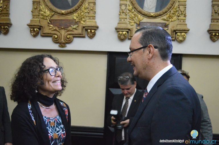 Comisión del Congreso rechaza mandar a llamar al magistrado Celso Gamboa