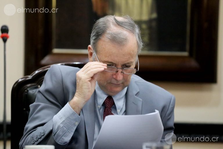 Ottón Solís sobre Welmer Ramos: “El presionador con poder (Casa Presidencial) es el culpable”