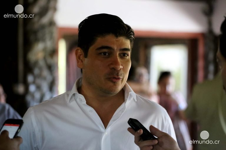 Candidato del PAC: “Mi tarea no es seguir a Ottón Solís y al Presidente”