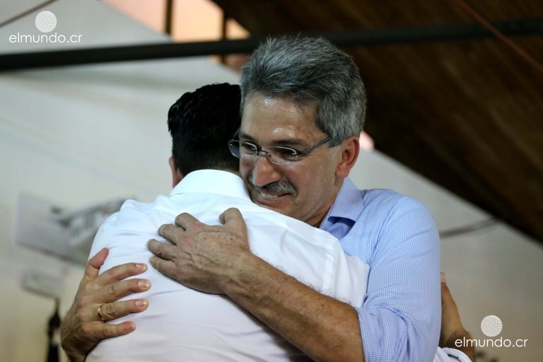 Alvarado y Ramos: Dos polos opuestos sobre matrimonio igualitario