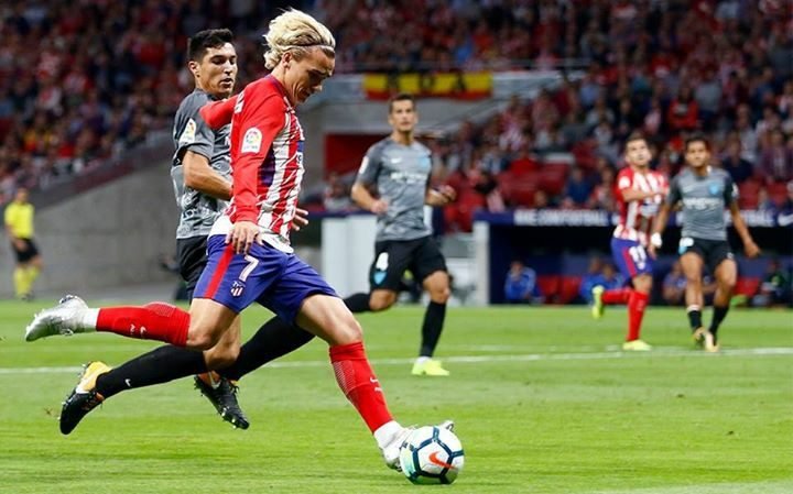 Griezmann brinda al Atlético un estreno triunfal en el Wanda Metropolitano