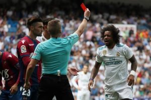 Dos partidos de castigo para Marcelo y renovación con el Madrid hasta 2022