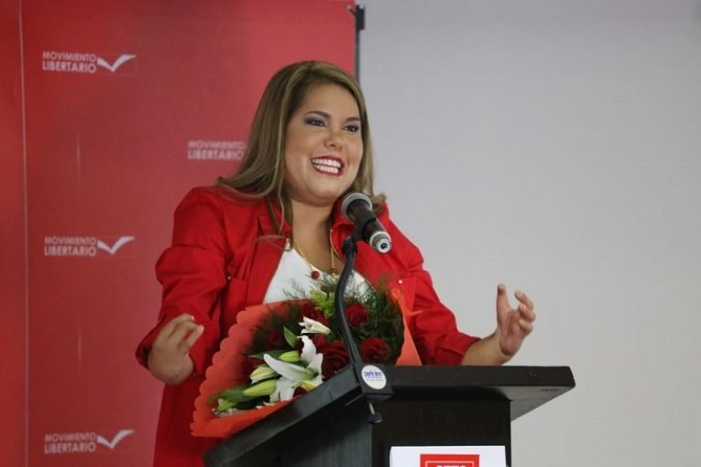 Presidenta de la Cámara de Turismo de Guanacaste, candidata a diputada por Movimiento Libertario