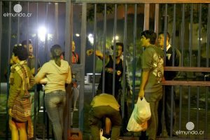 Tertulia disfrazada de toma