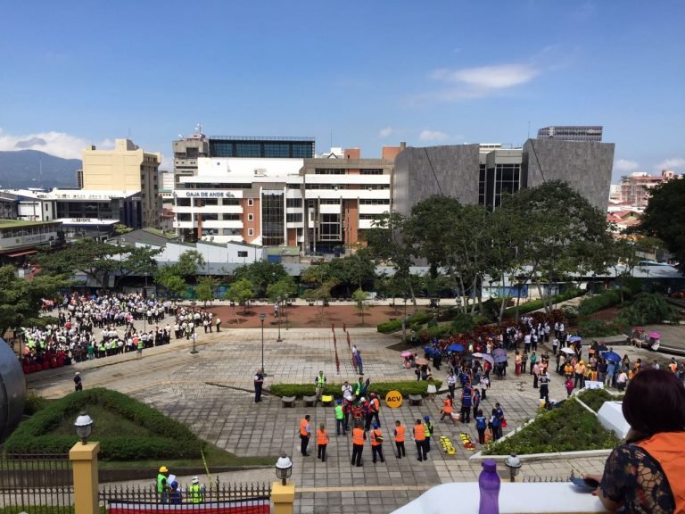 60 mil evacuados por simulacro de terremoto en San José