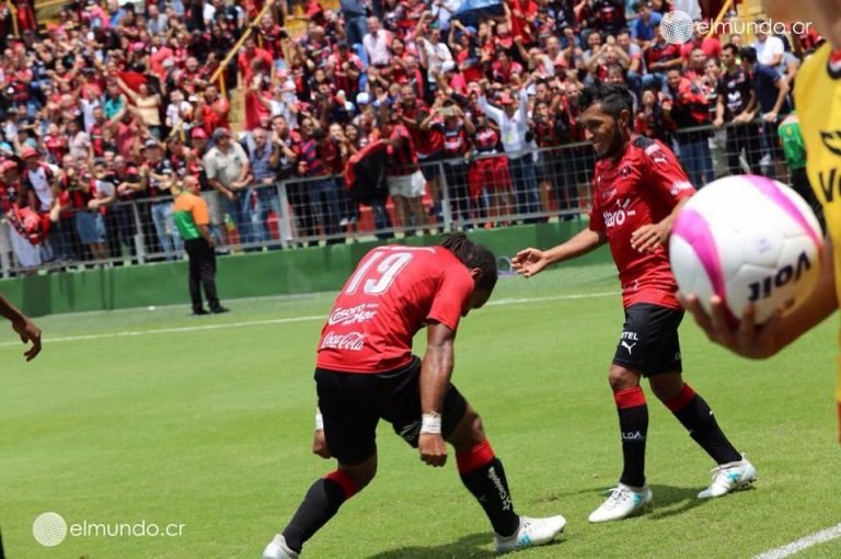 Análisis: ¿Qué pasa con La Liga? ¿Desde la salida de Floro ha sido solvente?