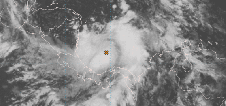 Estados Unidos advierte de una potencial depresión tropical frente a las costas de Costa Rica