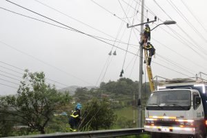 CNFL habilita servicio eléctrico a 24 mil clientes
