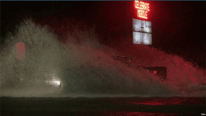 Huracán Nate se debilita a tormenta tropical tras llegar a Missisipi