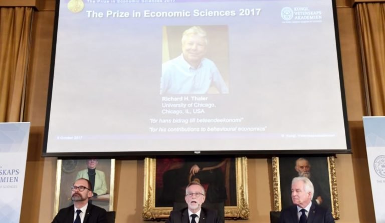 Estadounidense Richard H. Thaler gana premio Nobel de Economía