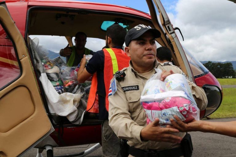 SVA lleva 12 vuelos entre ambulancia, traslados de alimentos y sobrevuelos en zonas afectadas