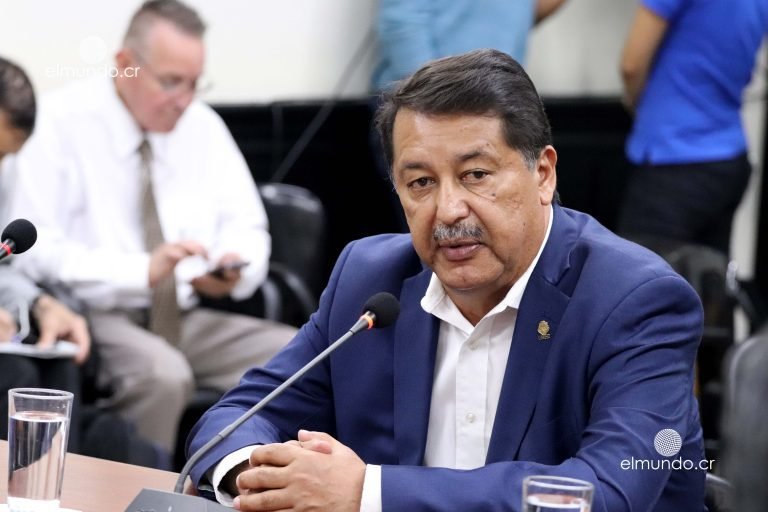 Víctor Morales Zapata fue el diputado más improductivo en la Asamblea Legislativa