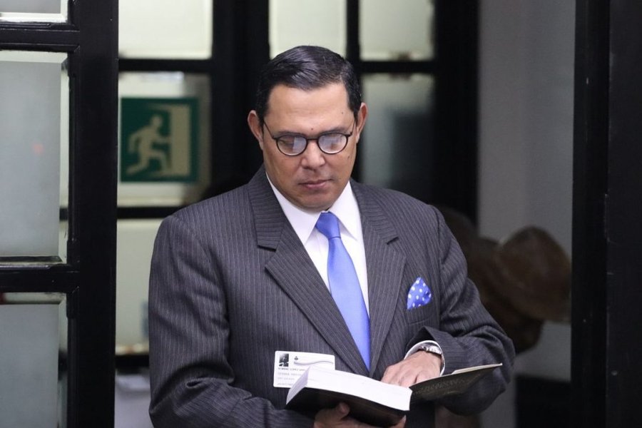 Las preguntas que no respondió el letrado Justo Pastor López