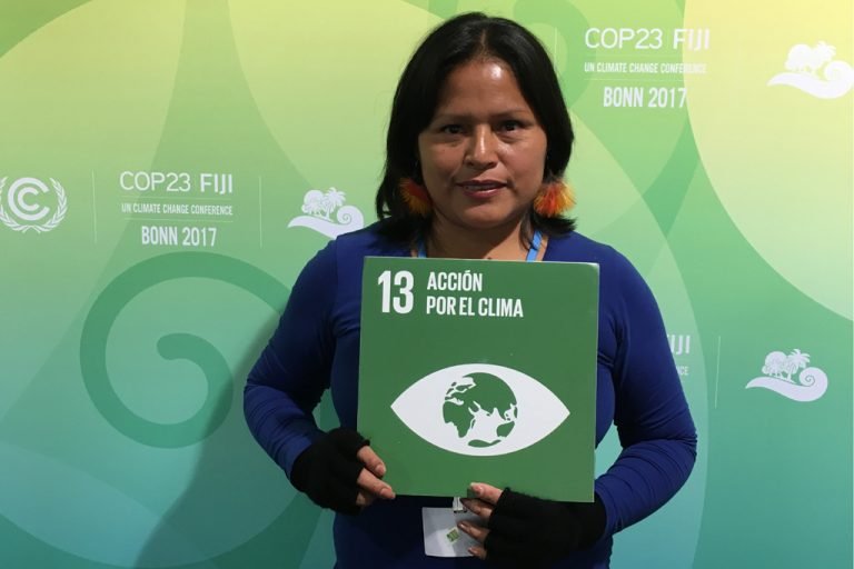 Indígenas peruanos recuperan su sabiduría ancestral para combatir el cambio climático