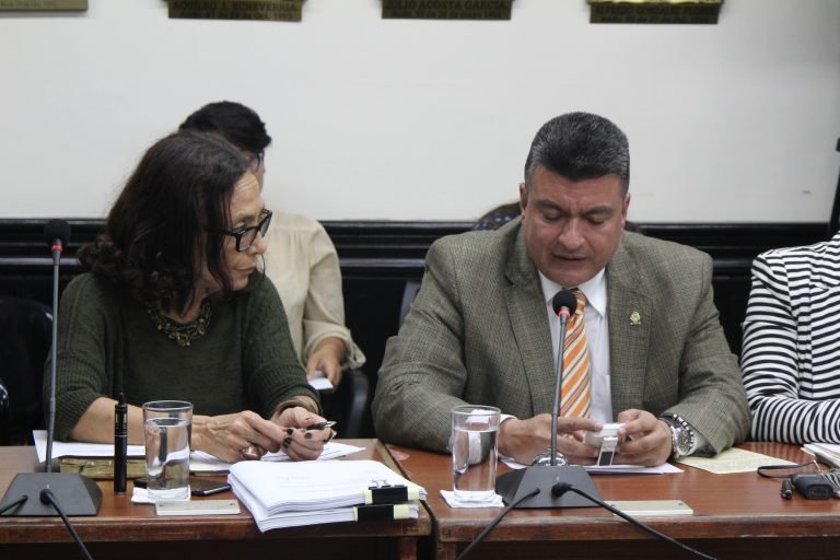 Directivos y exdirectivos del BCR deberán comparecer ante comisión de créditos por caso Yanber