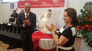 Edwards Lifesciences anuncia inversión de $100 millones para ampliar operaciones en Costa Rica