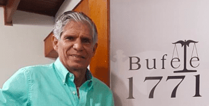 Murió Henry Vega, abogado penalista, tras caer de un caballo en el Tope Nacional