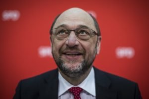 Schulz niega haber llegado a acuerdo para formar Gobierno con Merkel