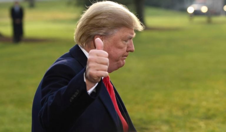 Tuit de Trump da pie a sospechas de obstrucción de justicia