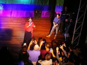 Vicepresidenta de la República celebra en bar La Avispa resolución de la Corte IDH