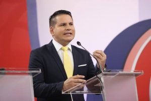 Fabricio Alvarado: Con sentido común podemos reducir el sector público