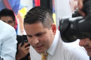 Repunte de Fabricio Alvarado desploma valor de bonos ticos en el extranjero