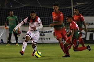 Alajuelense golea 0-5 a Carmelita y es líder del torneo