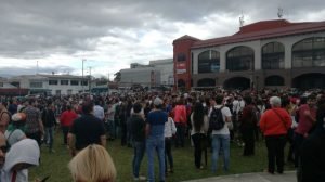Cientos de personas de Coalición Costa Rica se reúnen en Plaza Roosevelt