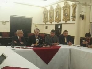 Gobierno sigue sin amarrar 38 votos para vía rápida a reforma fiscal