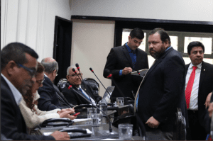 Gobierno pretende darle vía rápida a plan fiscal