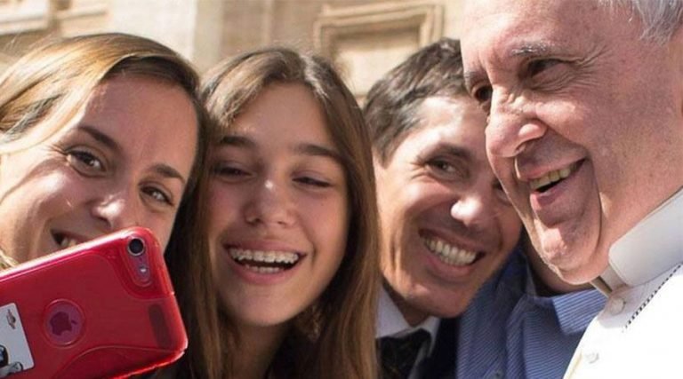 Jóvenes alemanes participan en encuentro con papa Francisco