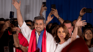Oficialista Mario Abdo Benítez gana presidencia en Paraguay