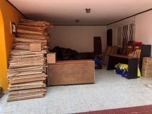 Restauración Nacional acumuló gran cantidad de material electoral que no entregaron en la campaña