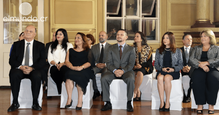 Mujeres representan más del 54% de gabinete ministerial